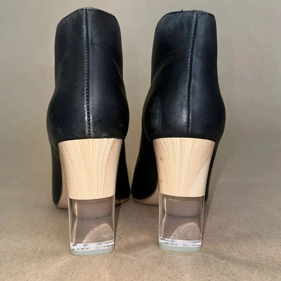 42 Gold Kisses Bootie in Black Leather 7.5 - Picture 4 of 13